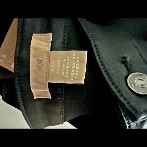 H&M Black/Coated Skinny High Jeans (Plus) - Picture 6 of 7